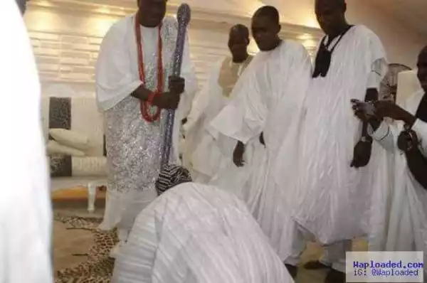 Photos: Obasanjo Of 82 Prostrates Before New 41-Year-Old Ooni Of Ife